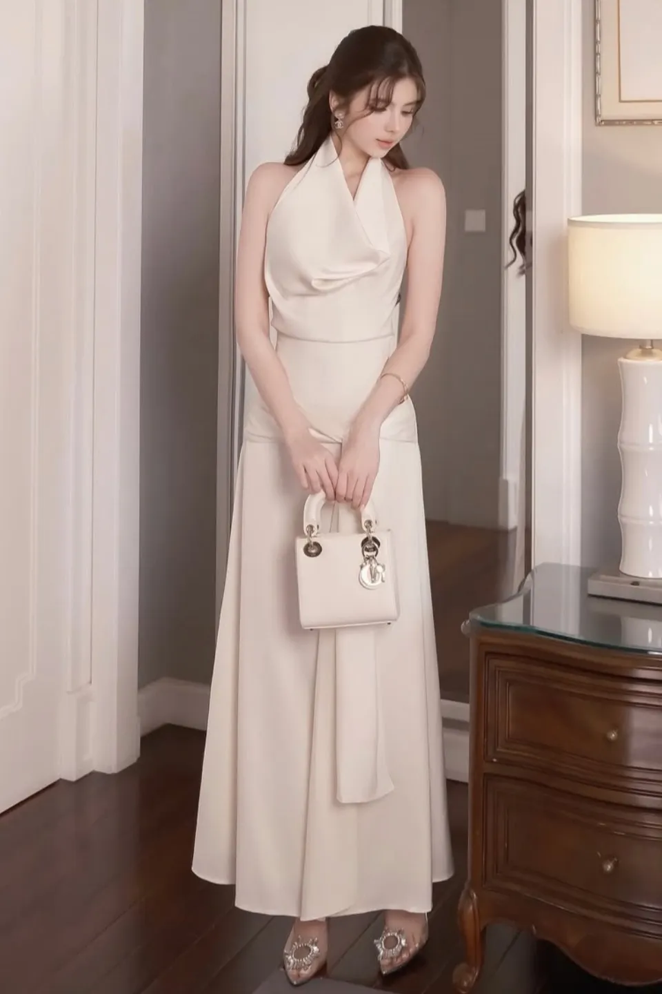 Elegant Satin Halter Neck Strapless Sleeveless Long Prom Dress With Ruffles | YQ0026 Wellcucu