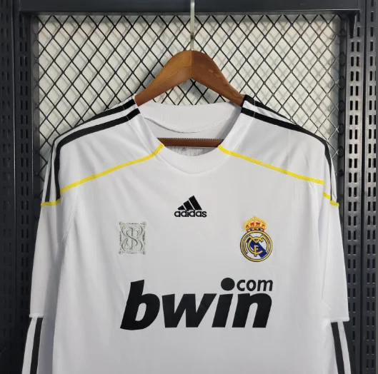 Retro 09/10 Real Madrid Home Long Sleeve Football Shirt Thai Quality