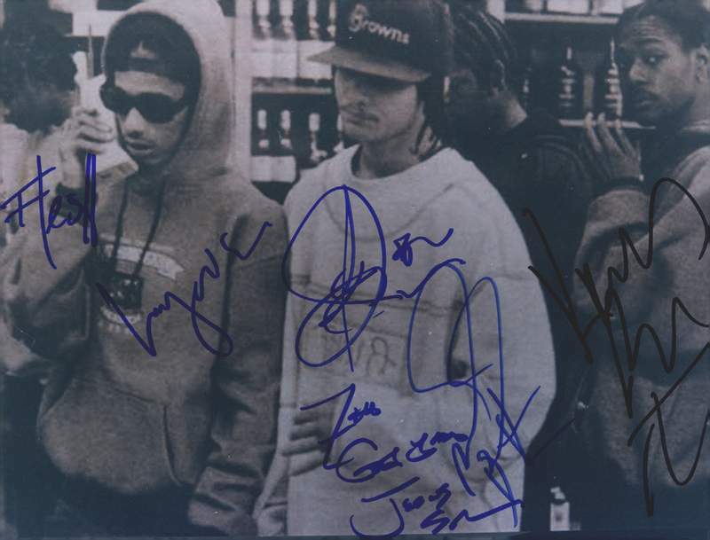 Bone-Thugs N-Harmony authentic signed rap 8x10 Photo Poster painting W/Certificate Autograph 092