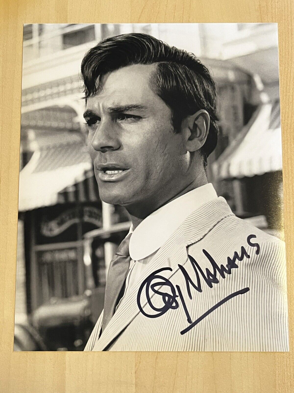 GEORGE MAHARIS HAND SIGNED 8x10 Photo Poster painting ACTOR AUTOGRAPHED ROUTE 66 SHOW COA