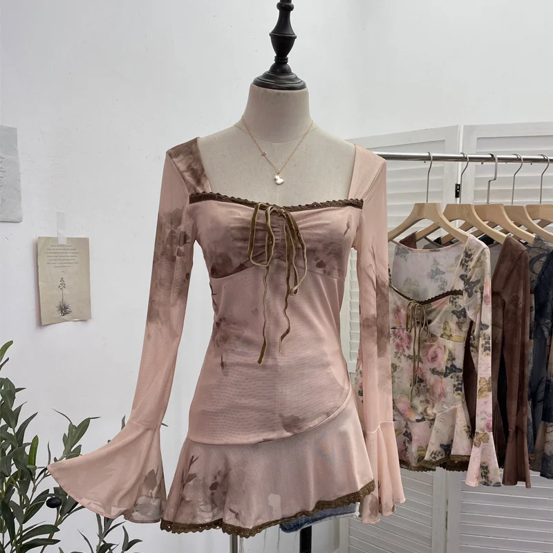 Uveng Spring And Summer New French Style Tie Dyed Horn Long-Sleeved Lace Side Design T-Shirt 9980