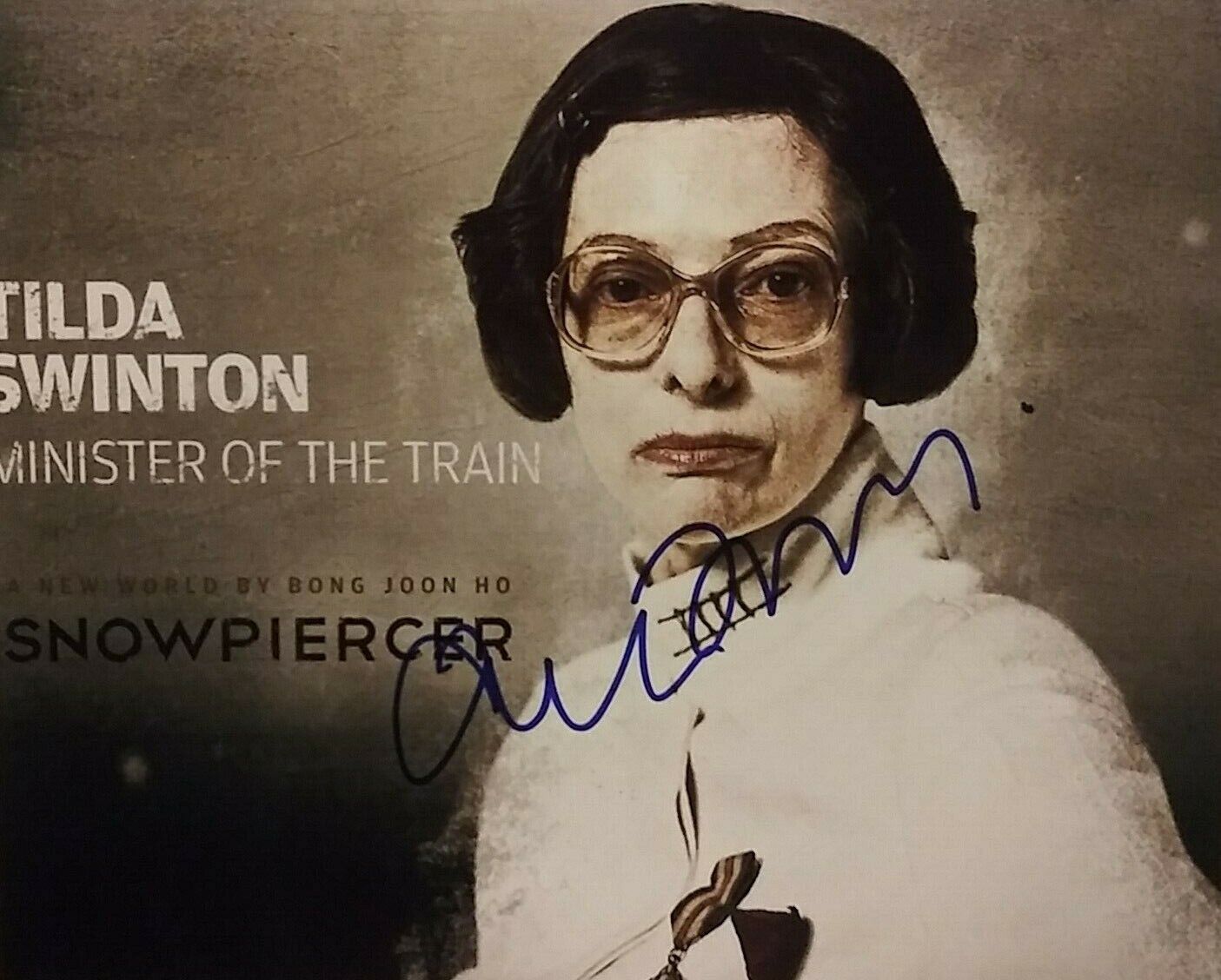 Tilda Swinton signed 8 x 10