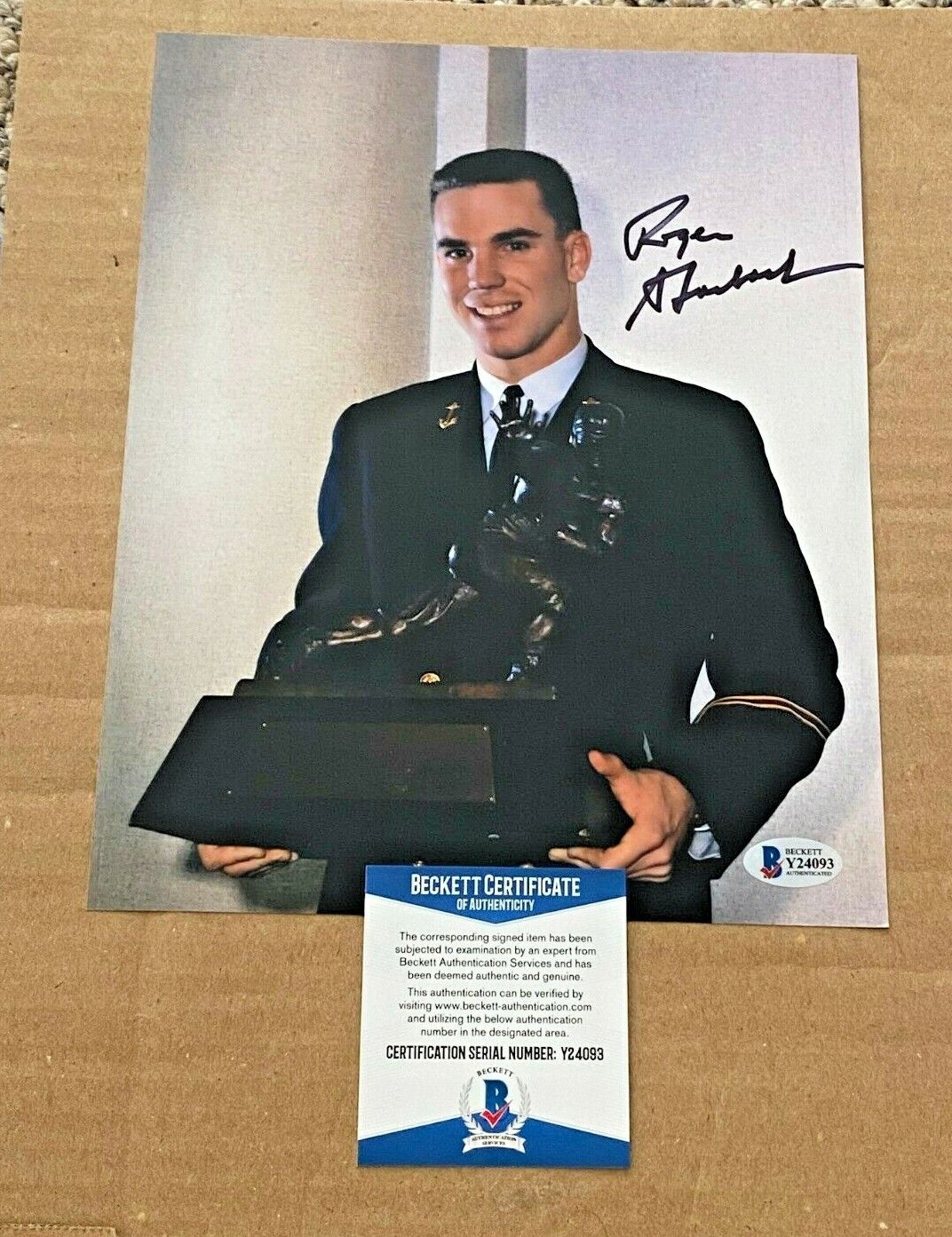 ROGER STAUBACH SIGNED NAVY HEISMAN TROPHY8X10 Photo Poster painting BECKETT CERTIFIED