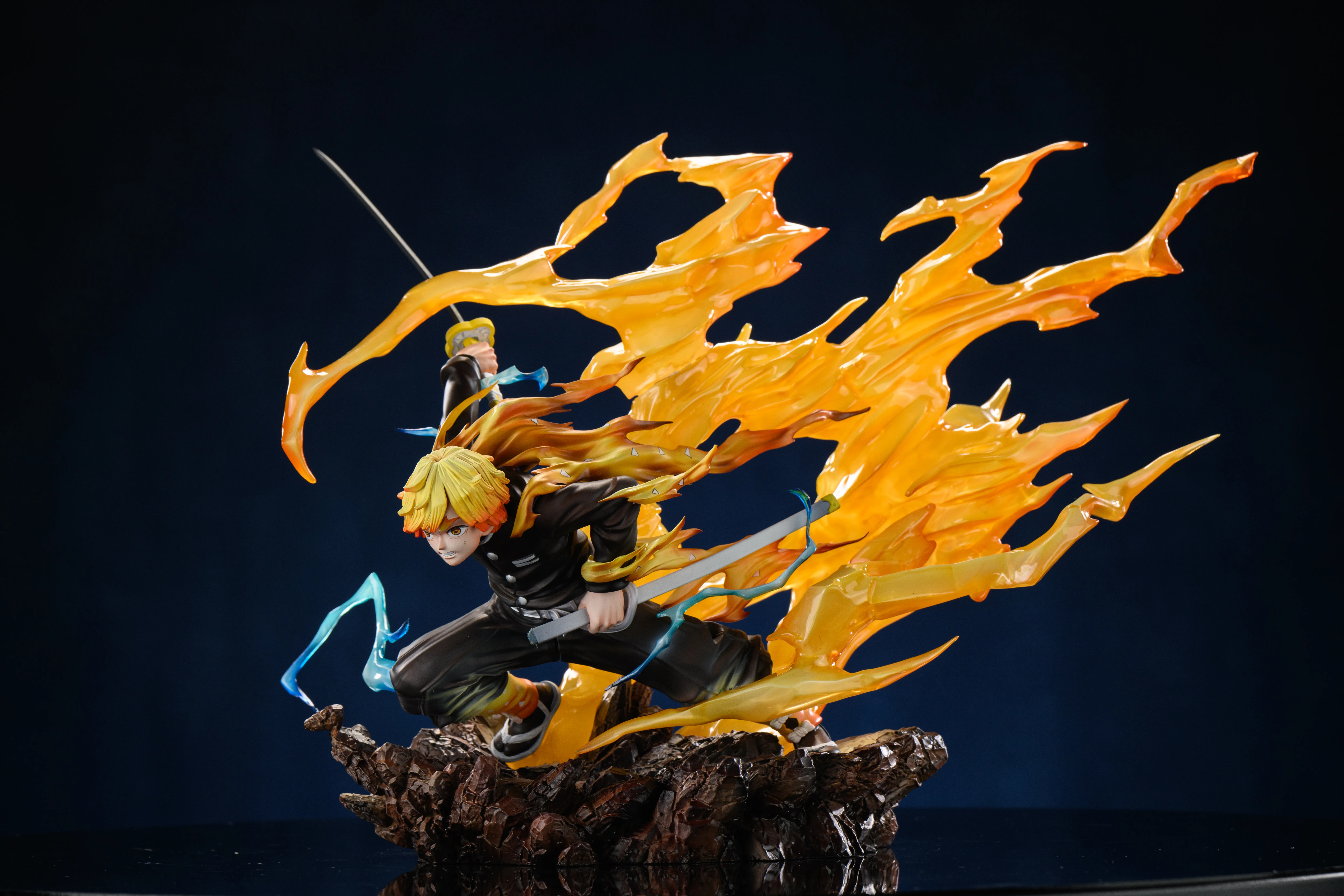 Lin Long Studio - Zenitsu Agatsuma Demon Slayer-