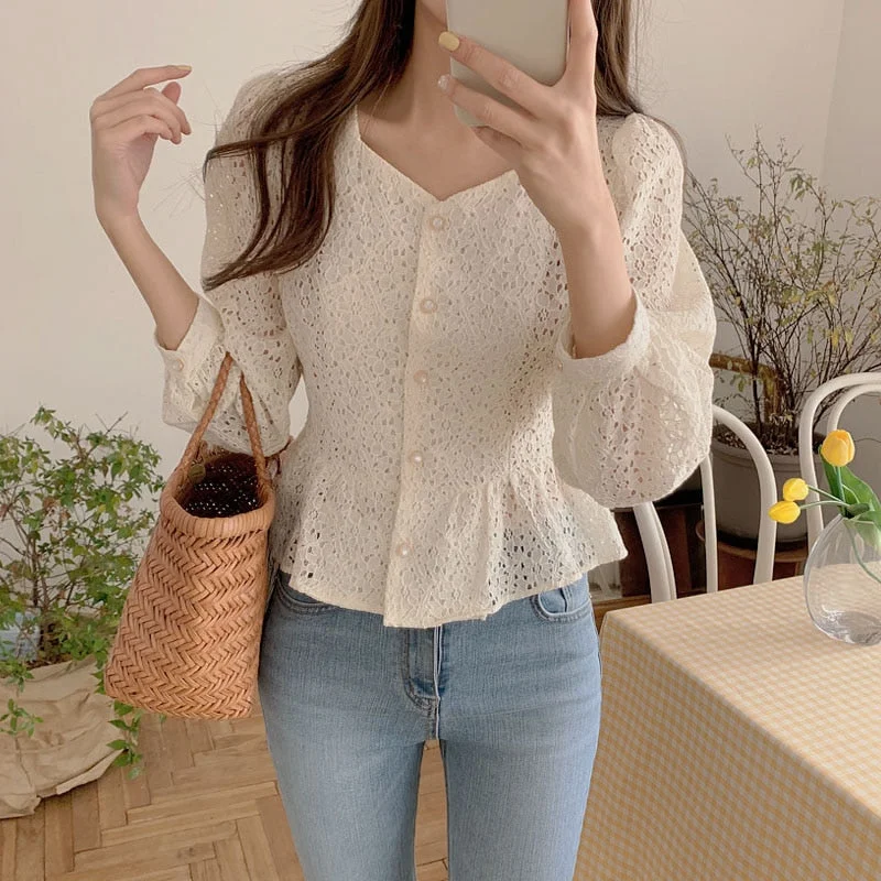 Korean V-neck Women's Blouse Hollow Out Lace Shirt Sweet Wild Slim Long Sleeve Tops Vintage Lace-up Clothes Female Blusas 13100
