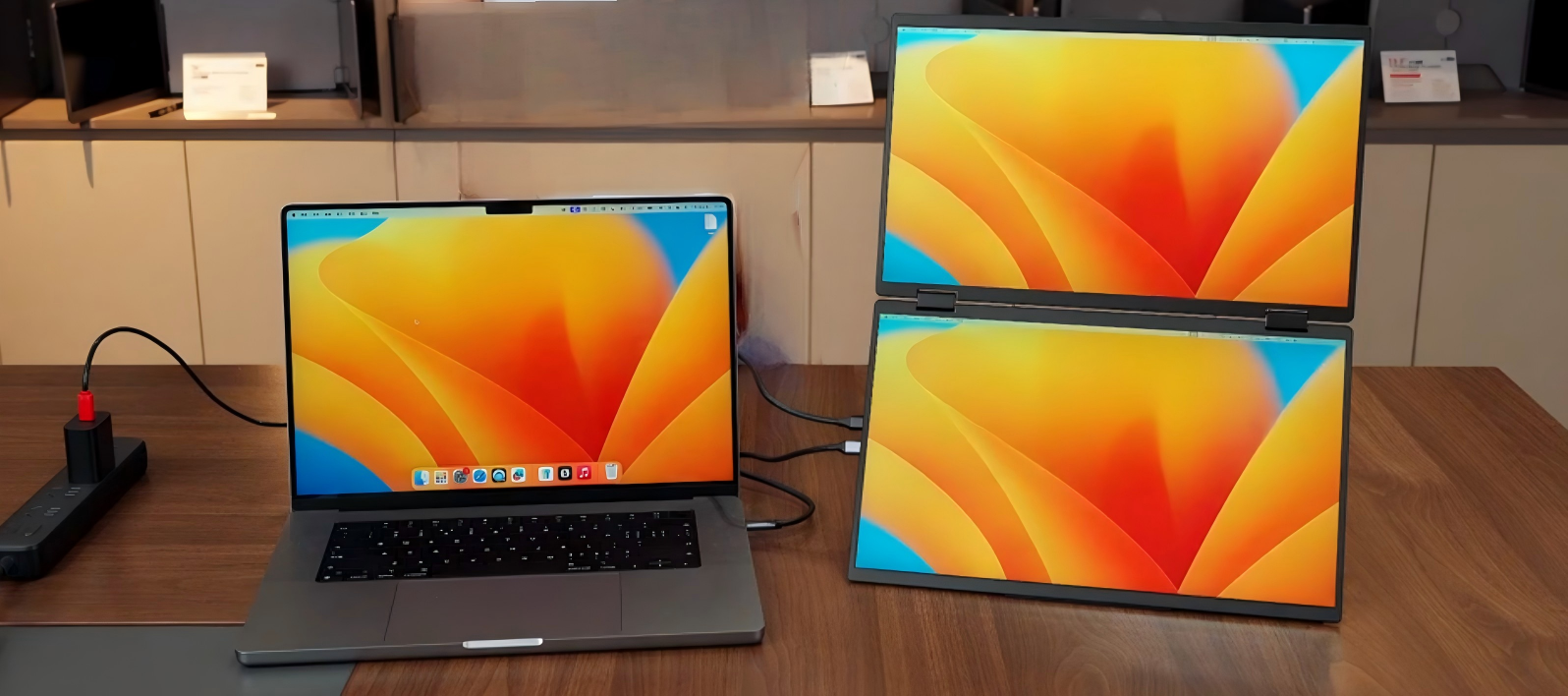 Screen Using Id Cable Display Single-Cable Connectivity: How to Set Up Triple Displays with S688 and ...
