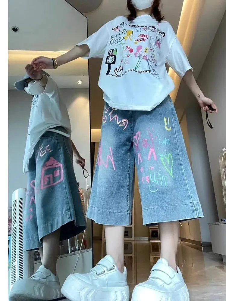 Cropped Wide Leg Jeans with Graffiti Print for Women