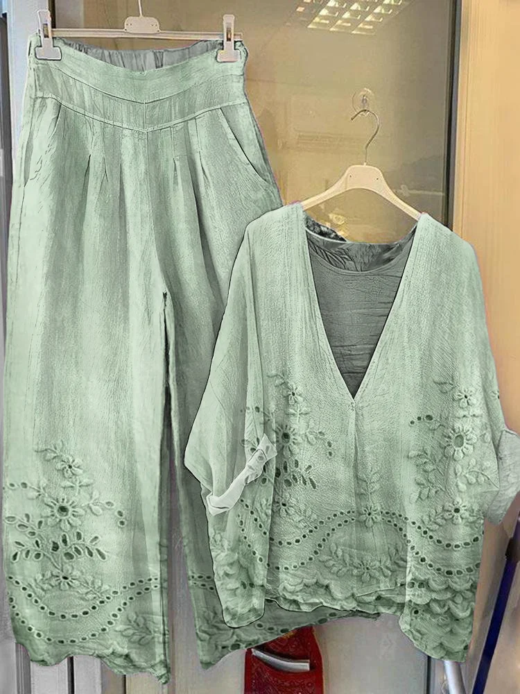 Women's Vintage Floral Texture Patterns Print V-Neck Top Wide-Leg Pants Cotton Linen Suit
