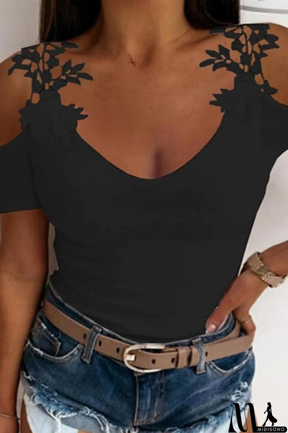 MidiSono - White Casual Solid Hollowed Out V Neck T-Shirts