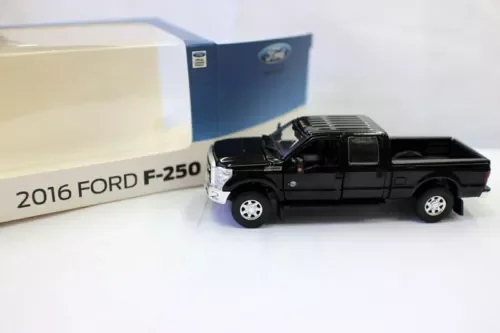 Dronehint 2016 Ford F-250 Crew Cab Pickup Truck 1:64 Scale Diecast Model Opened doors Toy