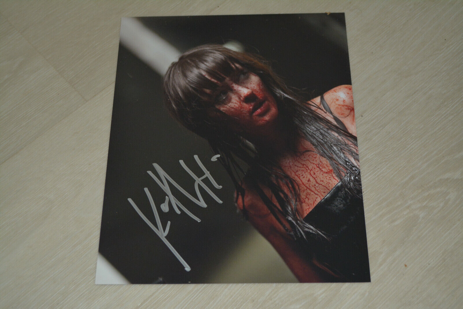 KATHARINE ISABELLE signed autograph In Person 8x10 (20x25 cm)