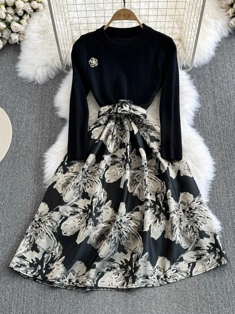 French Elegant Black Sweater Knitted Patchwork Jacquard Dress Women's Pearls Brooch Floral Long Sleeve Belt Midi Vestidos