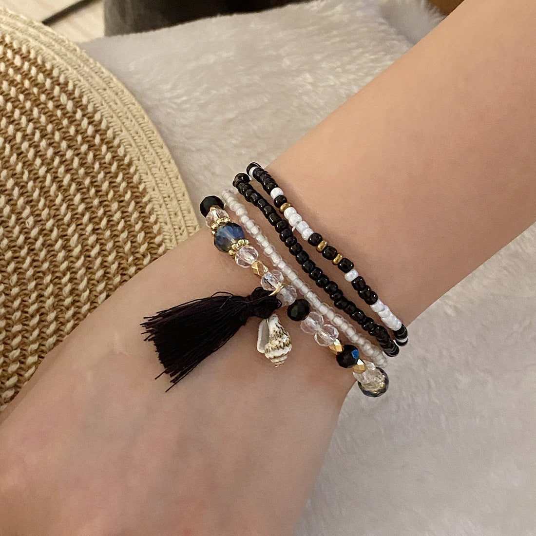 Women Fashion Little Daisy Flower Glass Bead Handmade Bracelets