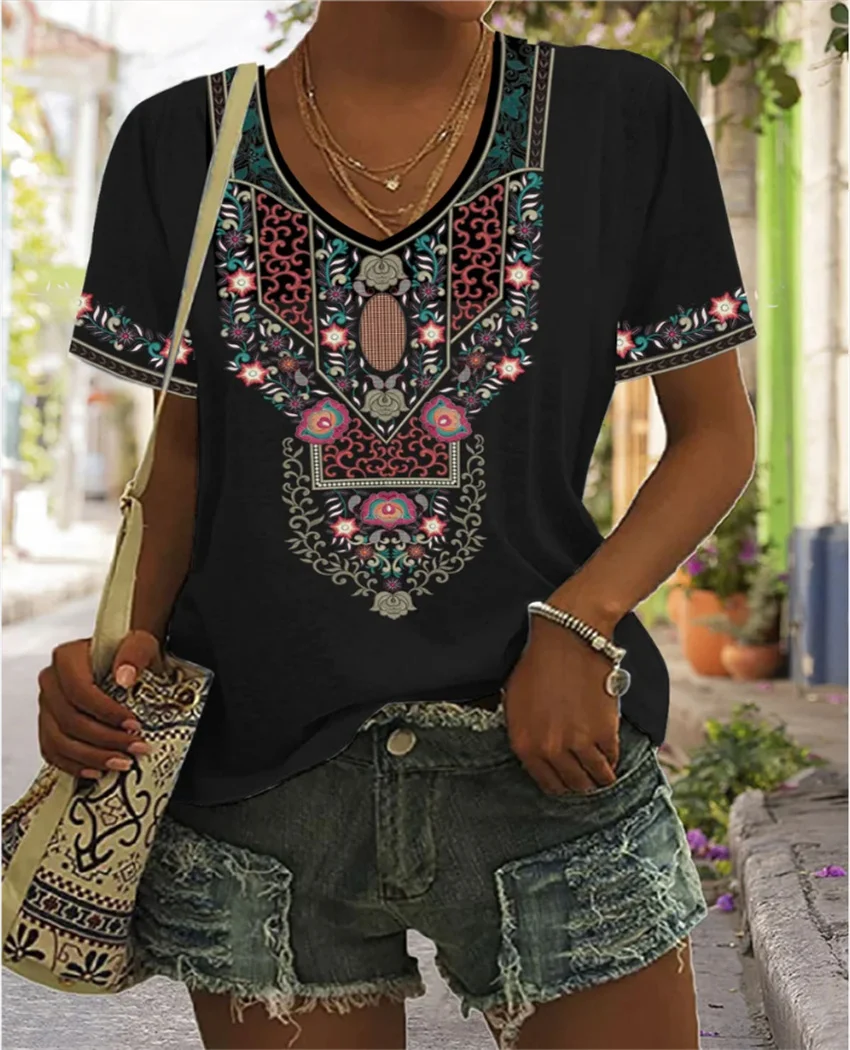 Women's V-neck Loose Ethnic Style Printed Short Sleeved T-shirt