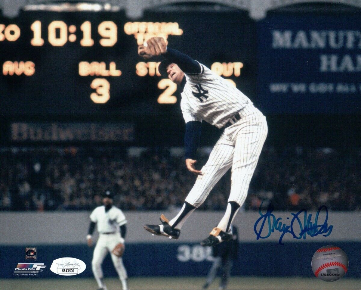 Graig Nettles Signed Autographed 8X10 Photo Poster painting New York Yankees In Air JSA SS43500