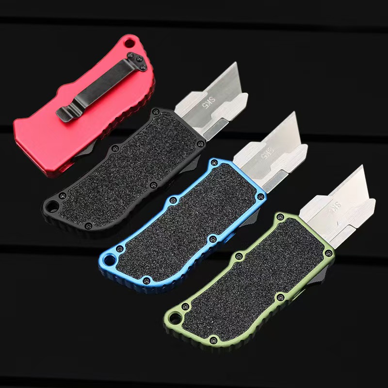 Switchblade Utility Knife With Replaceable Blade