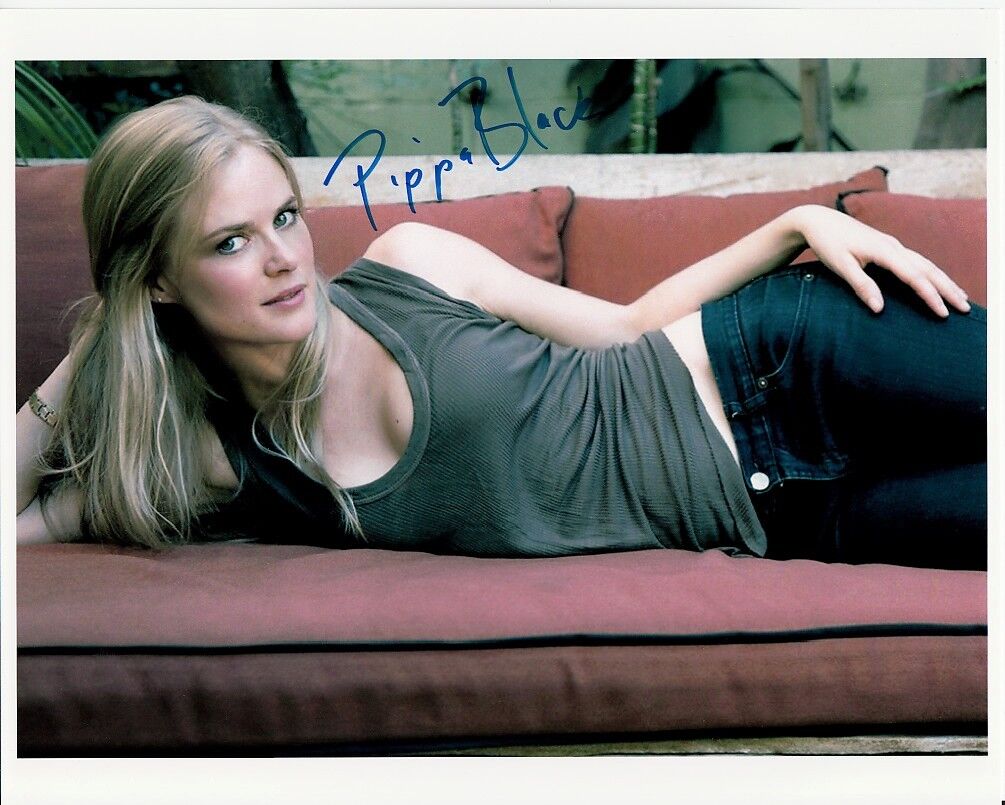 PIPPA BLACK hand-signed SEXY GORGEOUS LYING ON SOFA color 8x10 authentic w/ COA