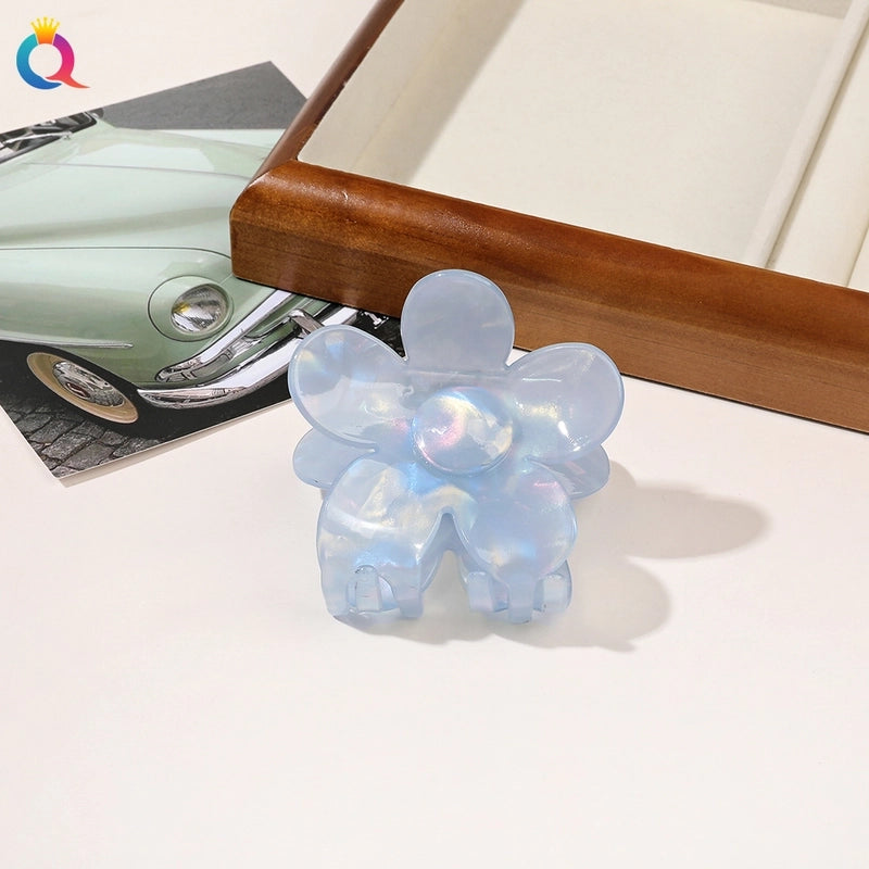 Women’s Minimalist Classic Style Solid Color PVC Hair Claws