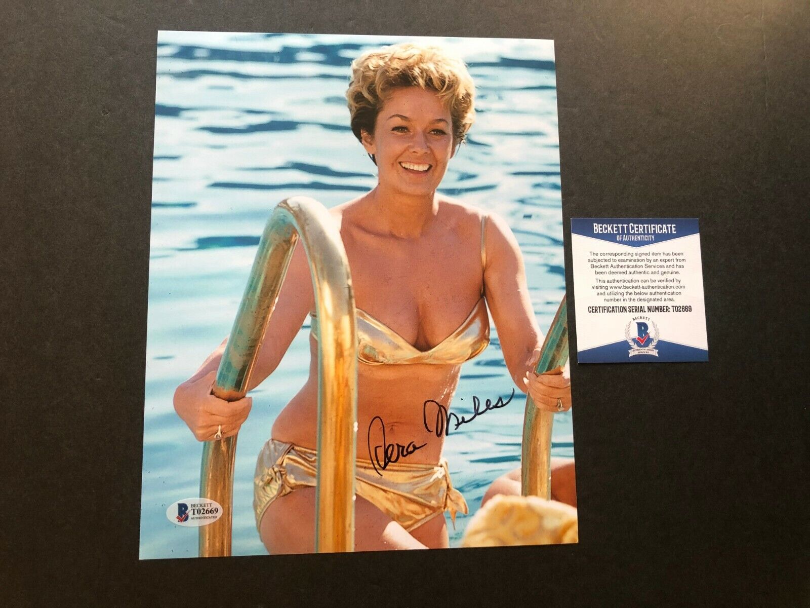 Vera Miles Hot! signed autographed classic sexy 8x10 Photo Poster painting Beckett BAS coa