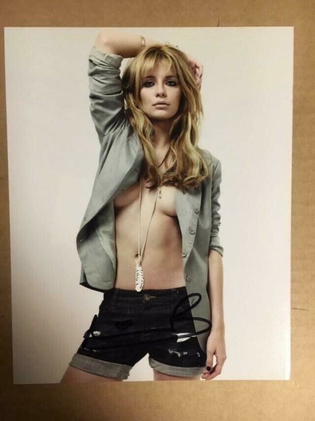 Mischa Barton Boldly Signed 8x10 Photo Poster painting with Auction House COA