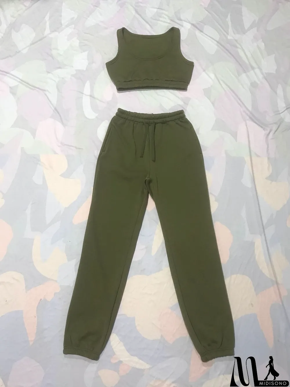 MidiSono - Plush Solid Tank Tops+Hooed Zipper Coat+Pants Sports Three Piece Set