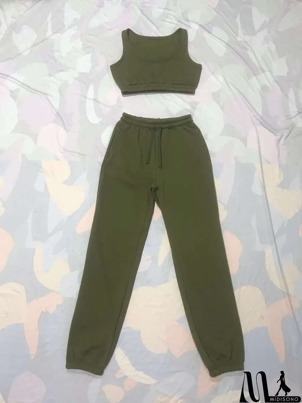 MidiSono - Plush Solid Tank Tops+Hooed Zipper Coat+Pants Sports Three Piece Set