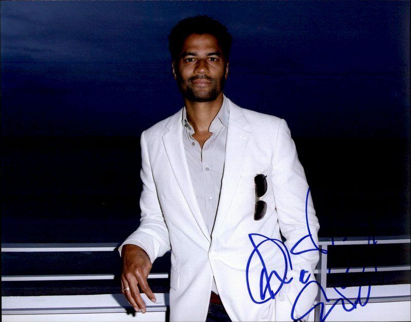 Eric Benet authentic signed RAPPER 8x10 Photo Poster painting W/ Certificate Autographed (A2)