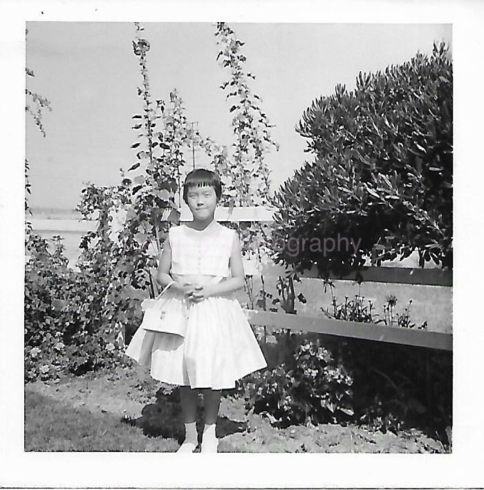 YOUNG GIRL IN A WHITE DRESS Found Photo Poster paintinggraph bw Original Portrait VINTAGE 09 16