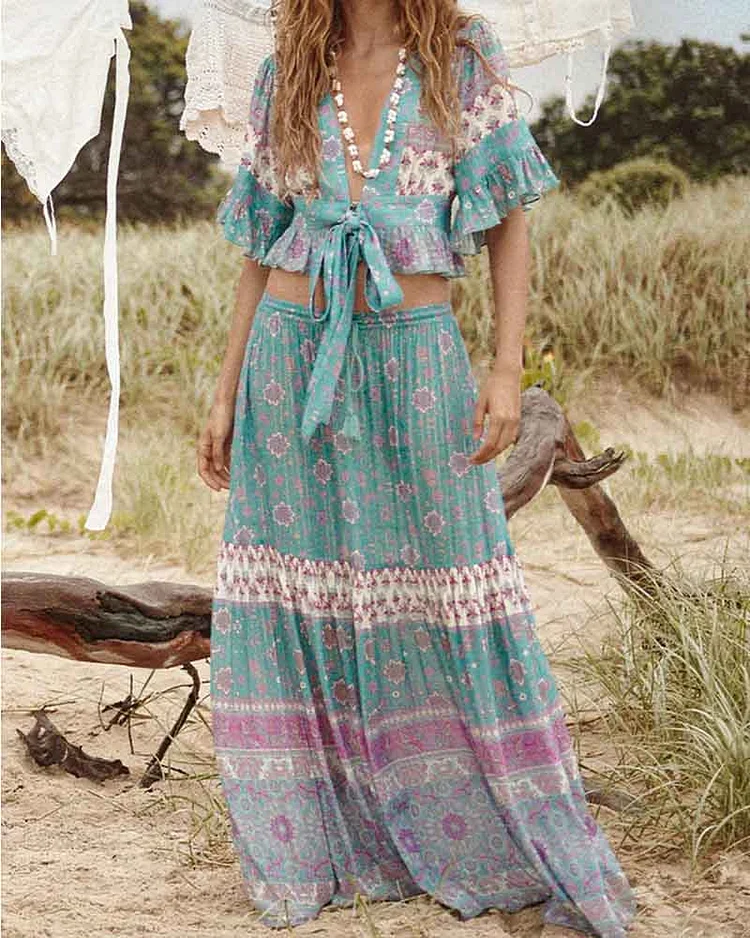 Ladies fashionable casual printed top and skirt suit