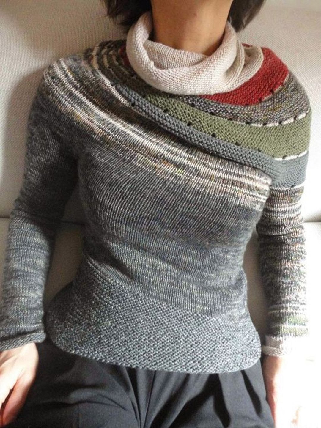 Color Block Knitted Sheath Long Sleeve Asymmetric Sweater | EGEMISS