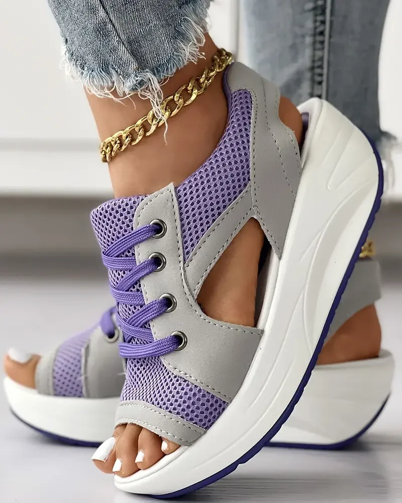 CONTRAST PANELED CUTOUT LACE-UP MUFFIN SANDALS