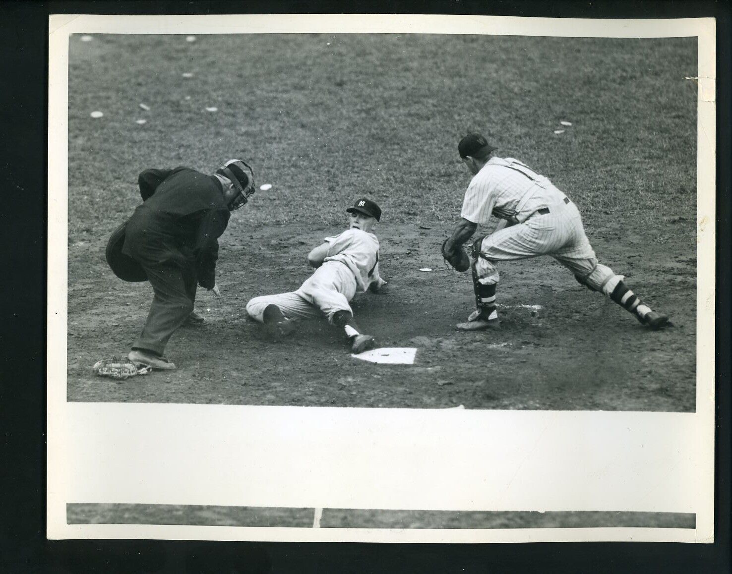 Mickey Mantle Mickey Grasso Umpire Scotty Robb 1952 Press Photo Poster painting Yankees Senators