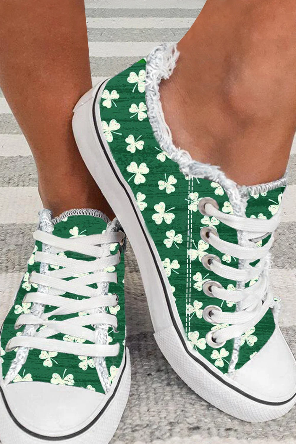 St. Patrick's Day Green Clover Graphic Canvas Shoes