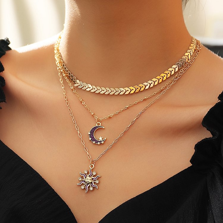 Cold wind leaf metal retro micro-inlaid zircon sun necklace