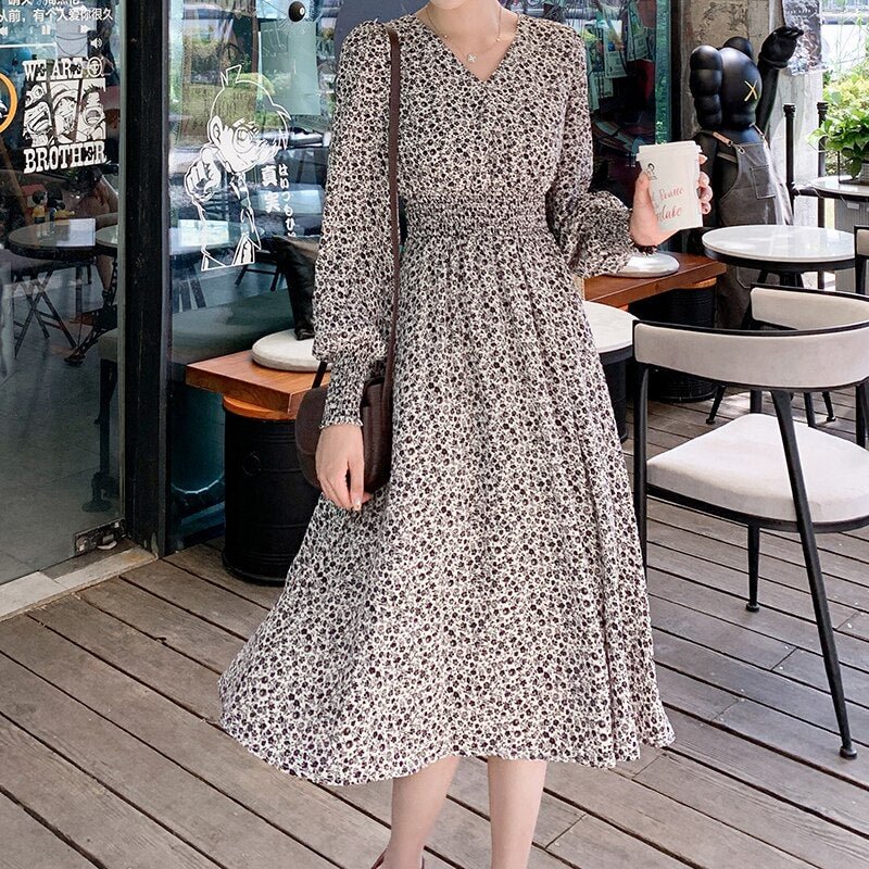 Lantern sleeve chiffon dress 2022 spring new fashion French elegant elastic high waist knee-length floral V-neck dress female
