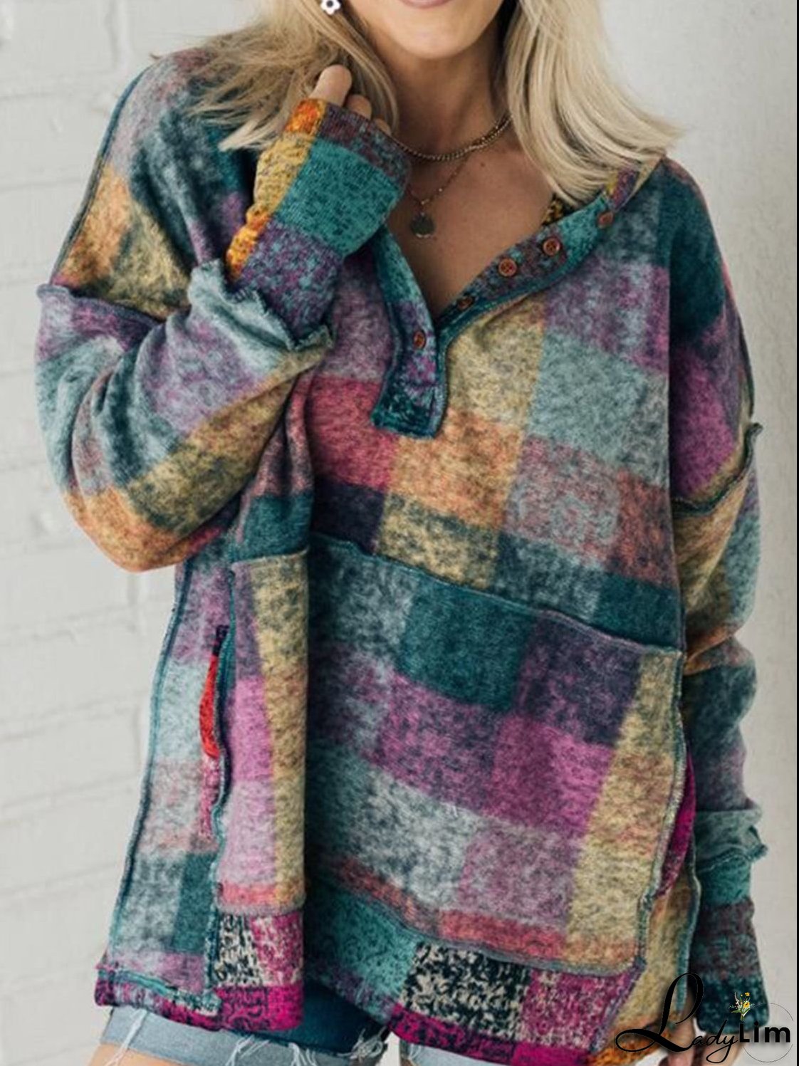 Chic and Versatile Sweater