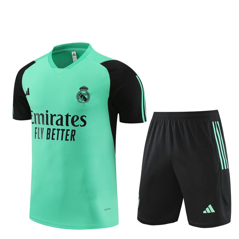 Kit maillot Real Madrid 2024 2025 Maillot De Fou, site maillot de foot pas cher