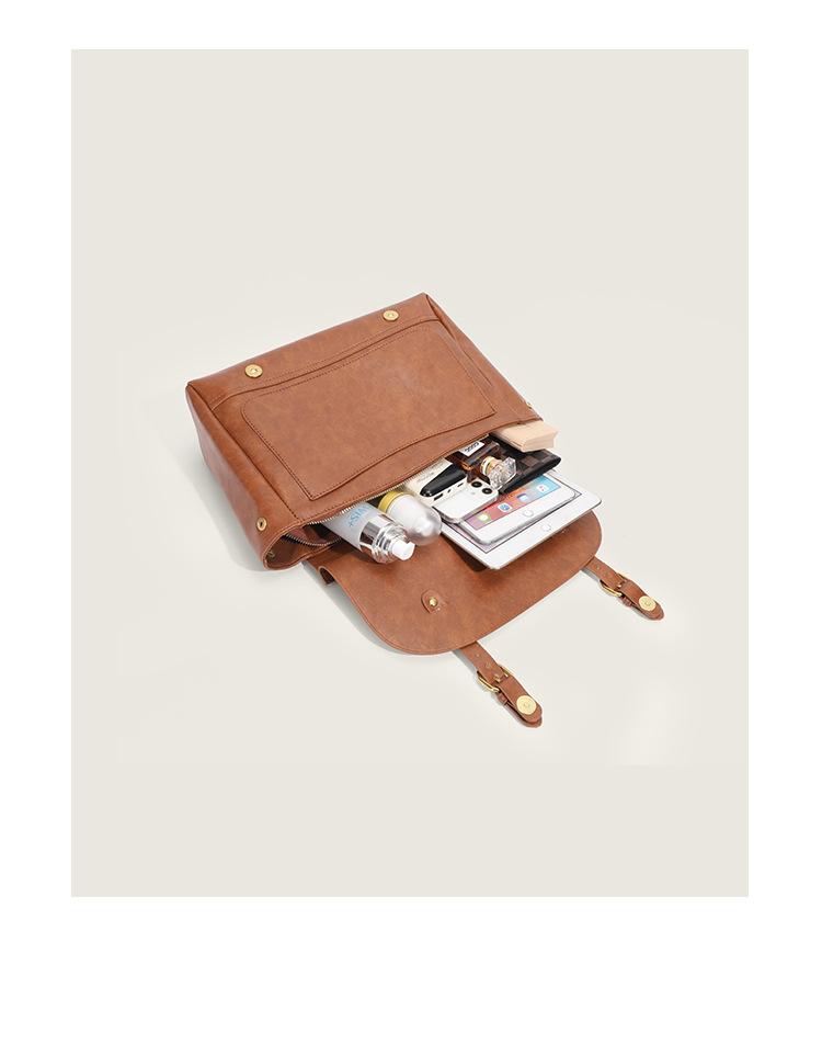 Small Literary Vintage Women's Shoulder Crossbody Messenger Bag High-grade Oily Wax Leather Cambridge Backpack