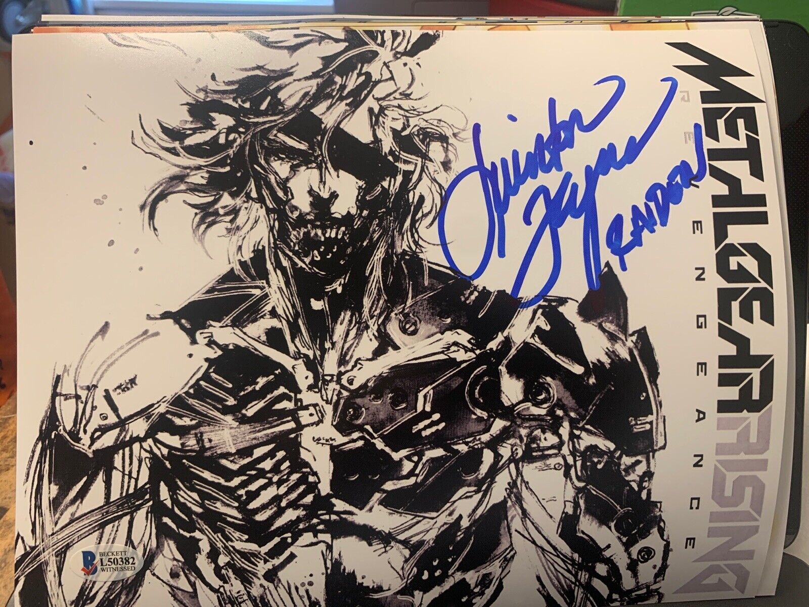 Quinton Flynn signed 8x10 Photo Poster painting Raiden Metal Gear Rising Voice Actor Beckett D7