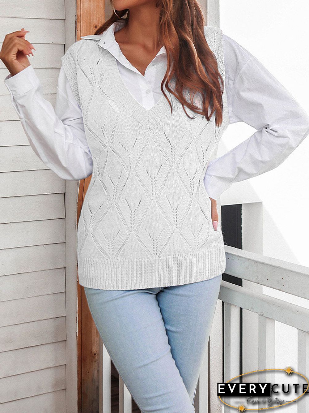 Argyle Pattern Knitted Sleeveless V-neck Hollow Solid Sweater