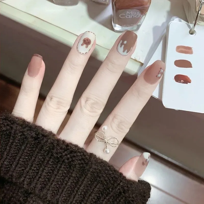 24PCS/box Fashionable Blue and Graffiti Pattern Wearable Fake Nails press on Short oval Head Lady Full Cover Finished Fingernail-Nail Inspo