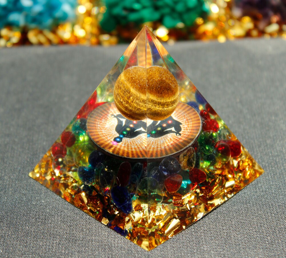 

Orgone Pyramid Chakra - Rainbow fluorite, 501 Original