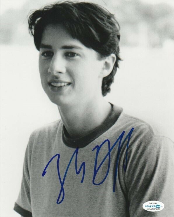 YOUNG ZACH BRAFF SIGNED B&W 8x10 Photo Poster painting! SCRUBS ACOA COA