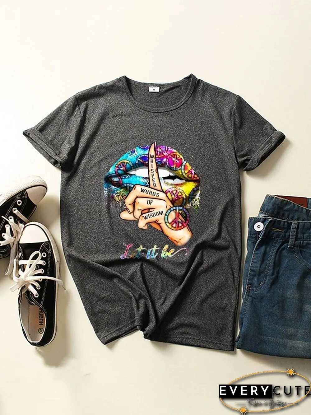Shut Up Gesture Lips Print Round Neck Short Sleeve T-Shirt