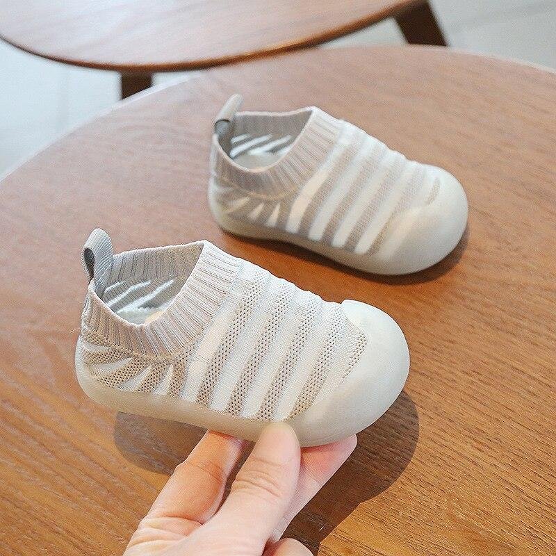 2020 New Summer Mesh Baby Shoes Breathable Antiskid Toddler Shoes Anti-Slip Soft Sole First Walker Boys Girls Casual Shoes