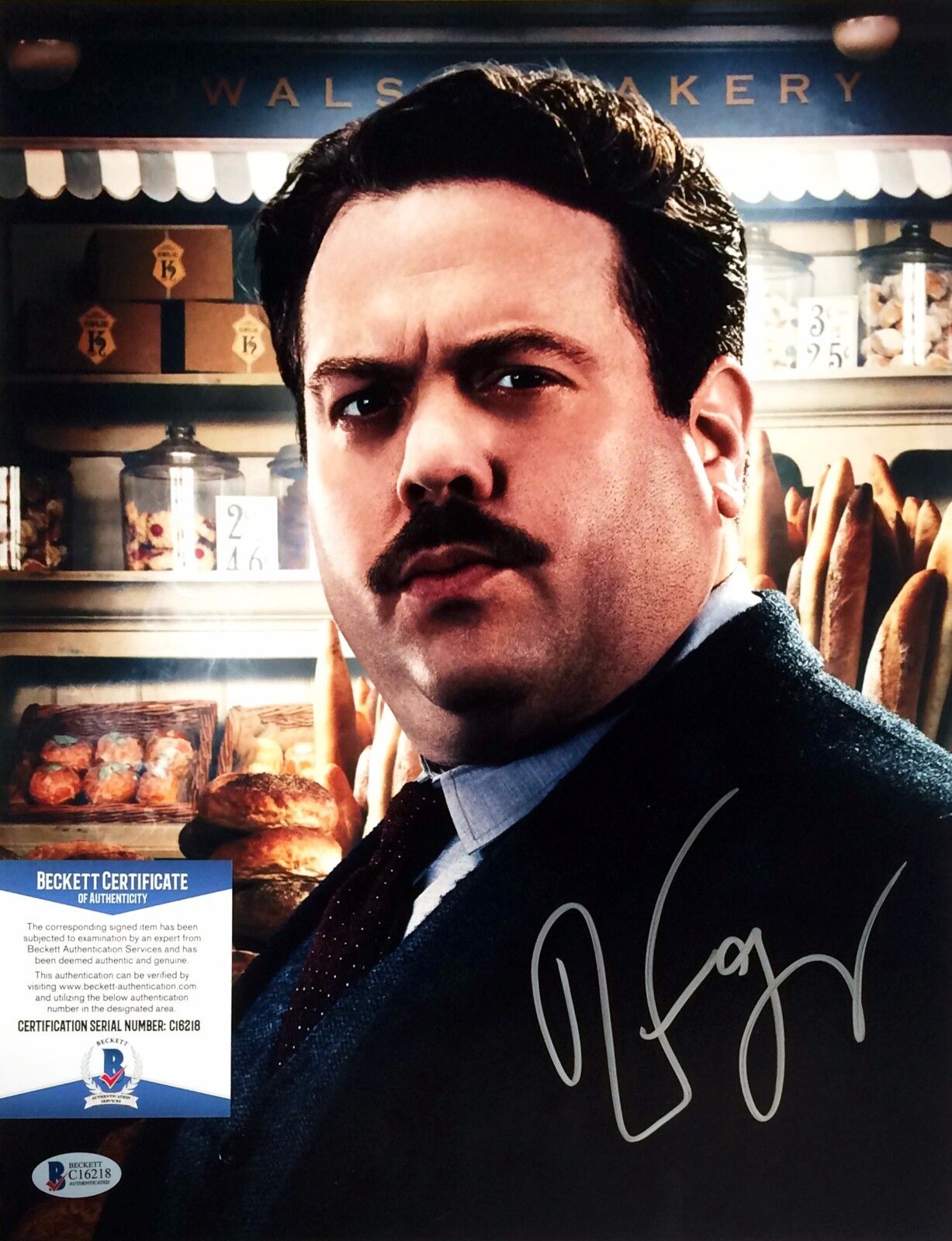 Dan Fogler Signed 11x14 Photo Poster painting Beckett BAS C16218