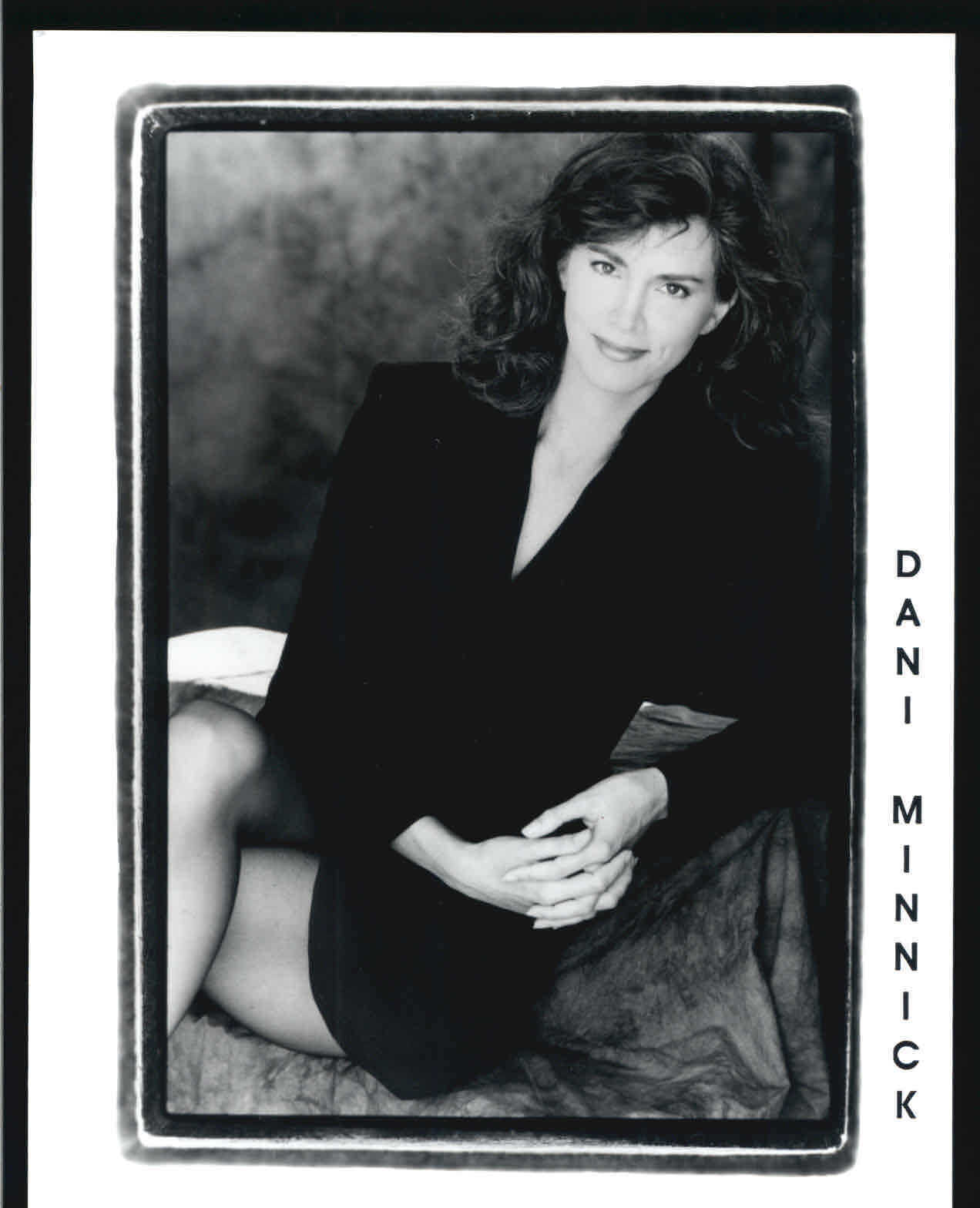 Dani Minnick - 8x10 Headshot Photo Poster painting w/ Resume -Days of our Lives