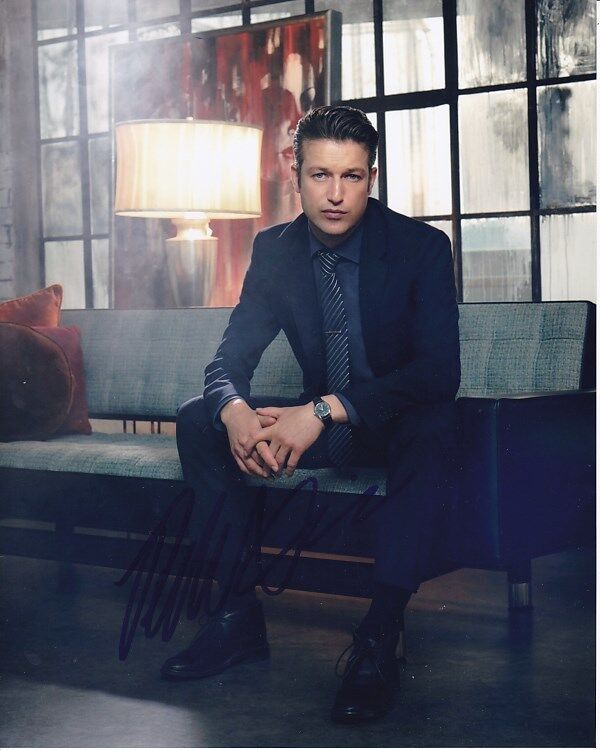 PETER SCANAVINO Signed Autographed LAW & ORDER: SVU DOMINICK SONNY CARISI Photo Poster painting