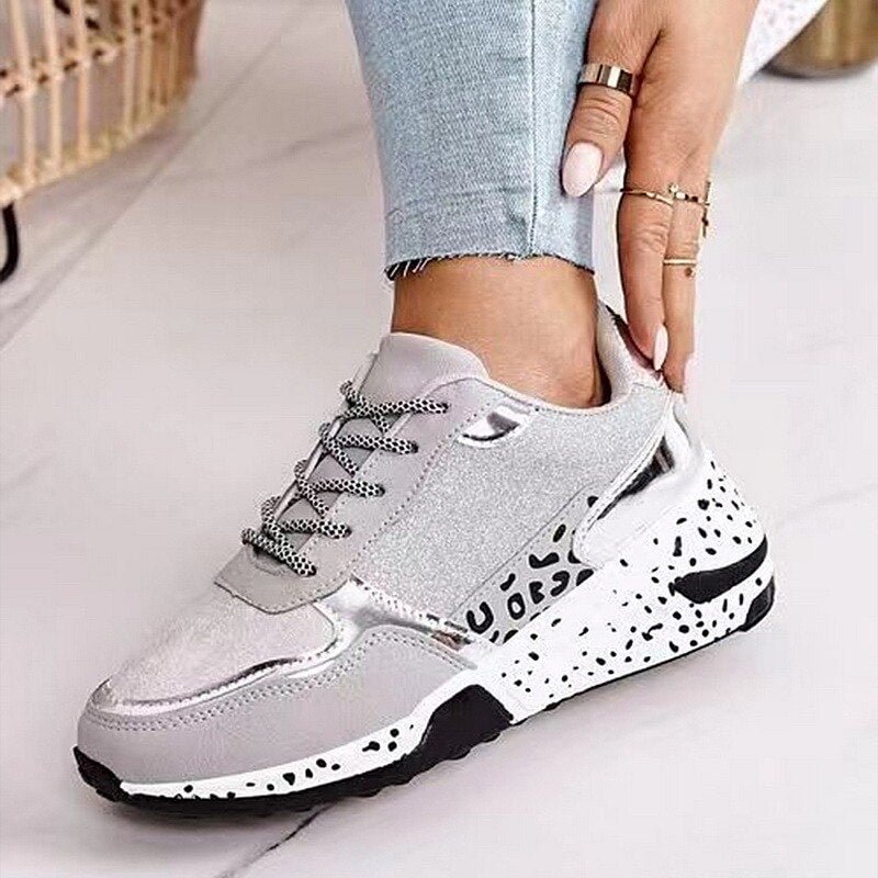 Sneakers Women Flats Ladies Sports Shoes for Female Fashion Rhinestone 2021 New Lace Up Running Walking Casual Vulcanized Shoes