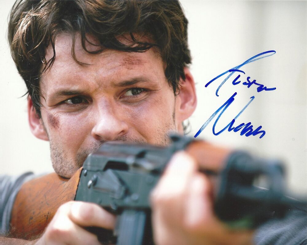 AUSTIN NICHOLS 'THE WALKING DEAD' SPENCER MONROE SIGNED 8X10 PICTURE *COA 3